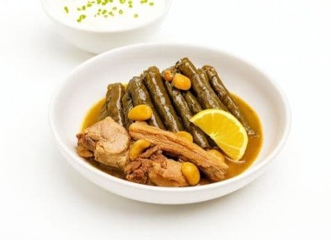ورق عنب محشي مع اللحم