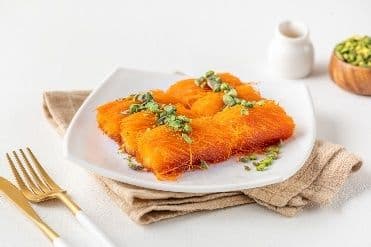 كنافة مبرومة بالقشطة