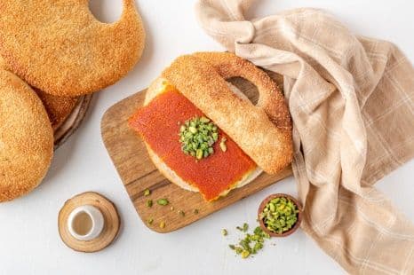 كنافة بالكعكة